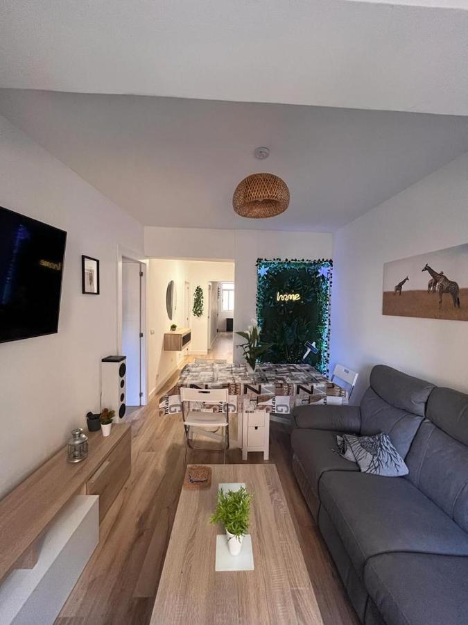 Piso Agradable Cerca De La Playa Appartement Almería Buitenkant foto