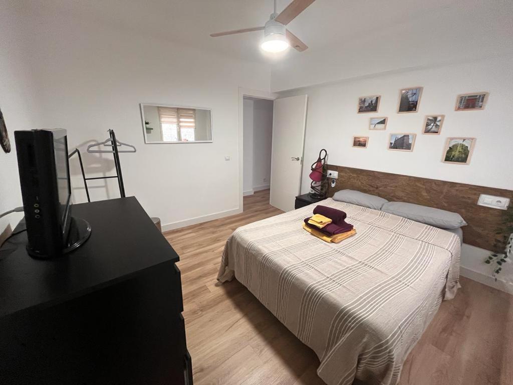 Piso Agradable Cerca De La Playa Appartement Almería Buitenkant foto